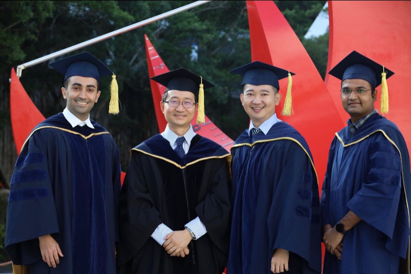 Congratulations to Dr. Man Kwan LAW, Dr. Logesh Shanmugam, and Dr. Erfan Kazemi for successful graduation as PhD!